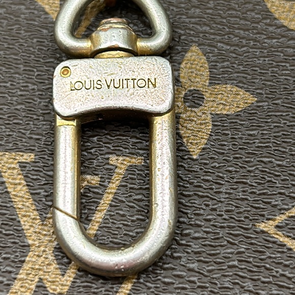 Louis Vuitton Pochette Extender - Picture 2 of 6